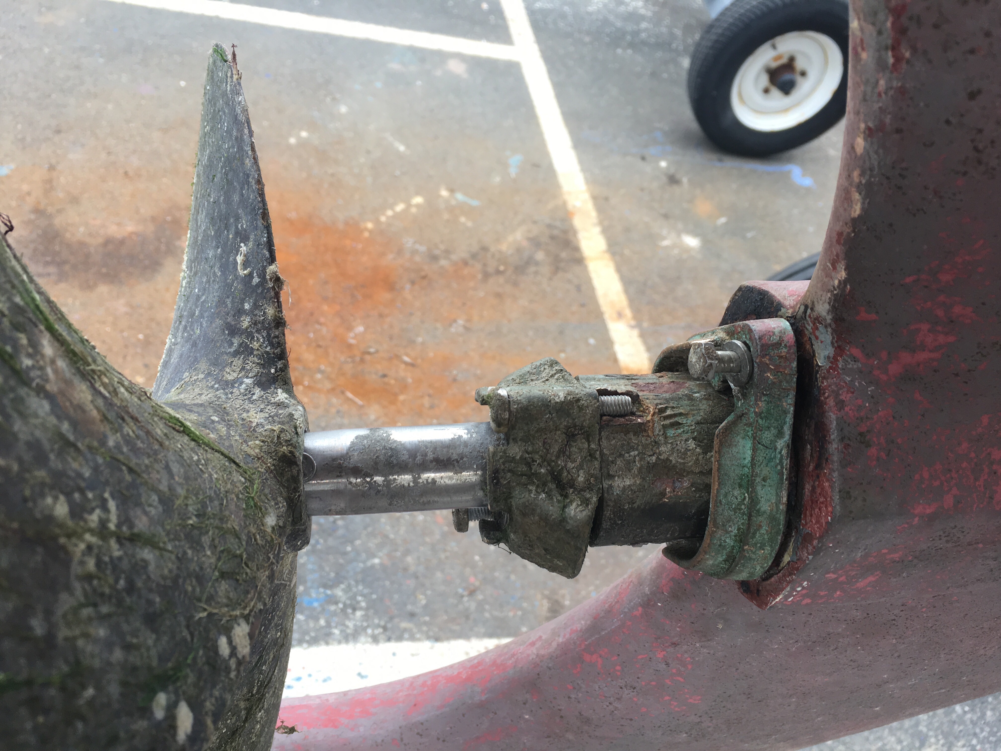 Cutless bearing troubles